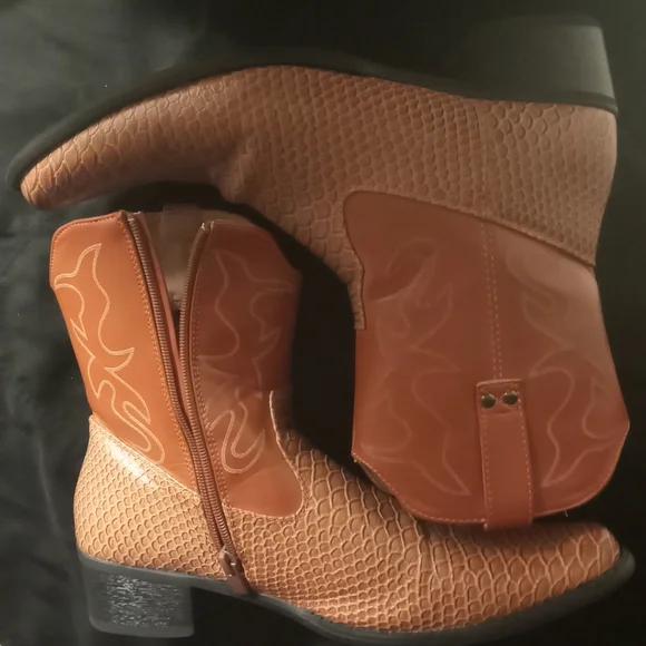 Alberto Fellini | Shoes | Alberto Fellini Brown Boots | Poshmark display picture 1